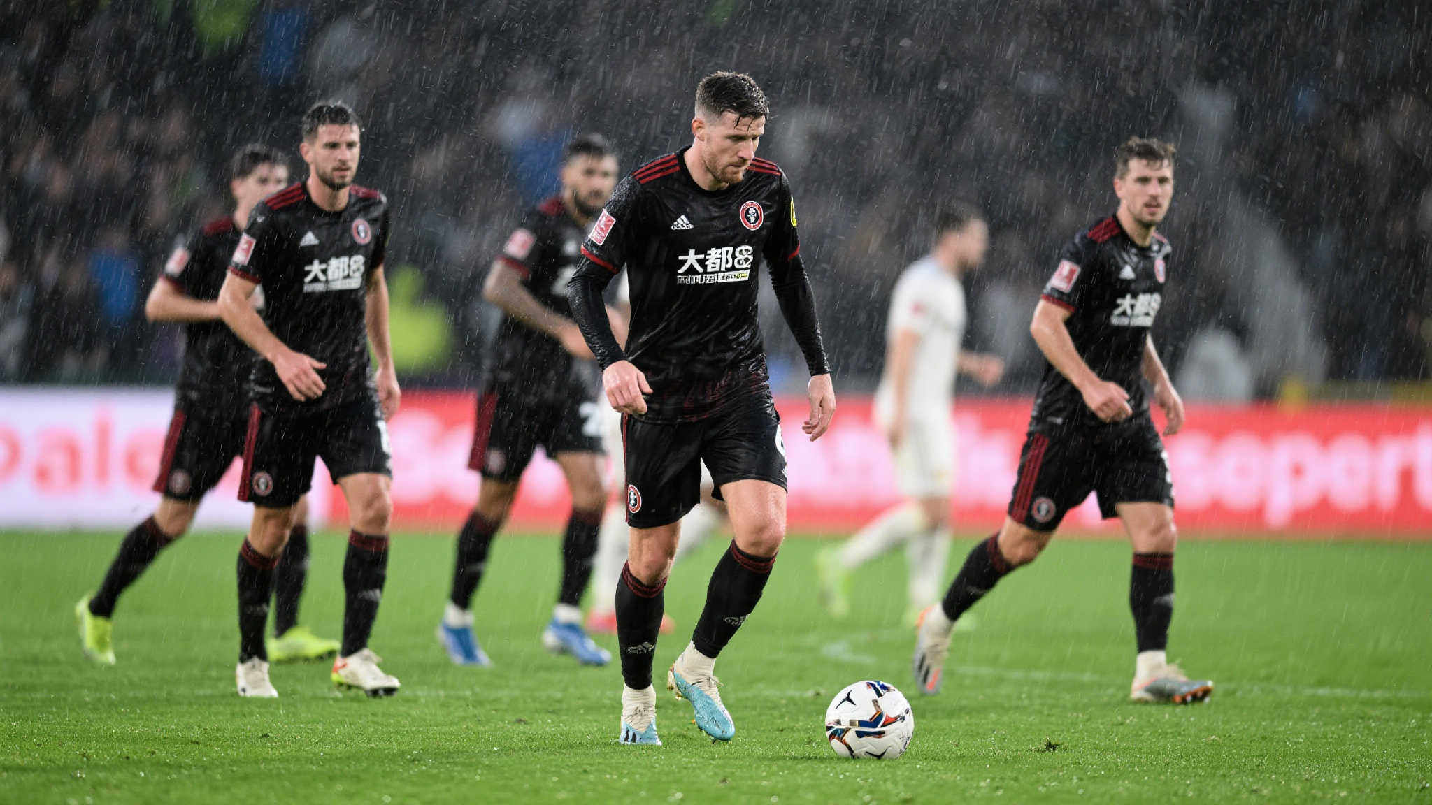 冷门突现!巴黎圣日耳曼世俱杯小组赛末轮0比1落败 虽然此役遗憾落败,但正如很多专家评论所言:“重要不